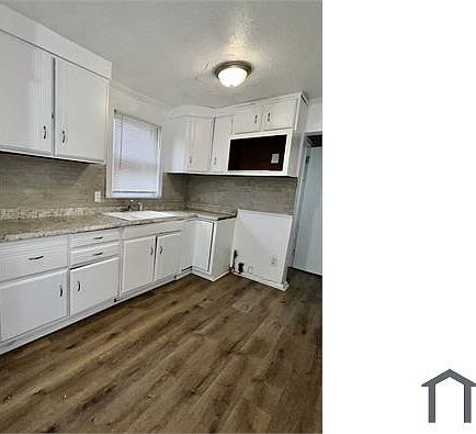 3rd image of 10434 Merlin St
