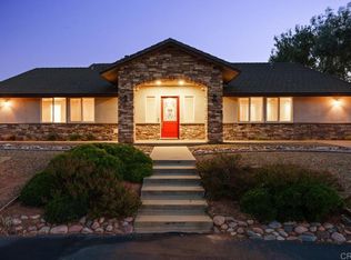 25215 Oakana Rd, Ramona, CA 92065