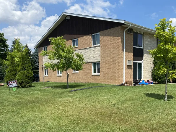 (undisclosed Address), Milwaukee, WI 53220