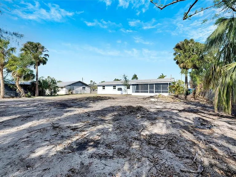660 Flamingo Dr — Photo 40