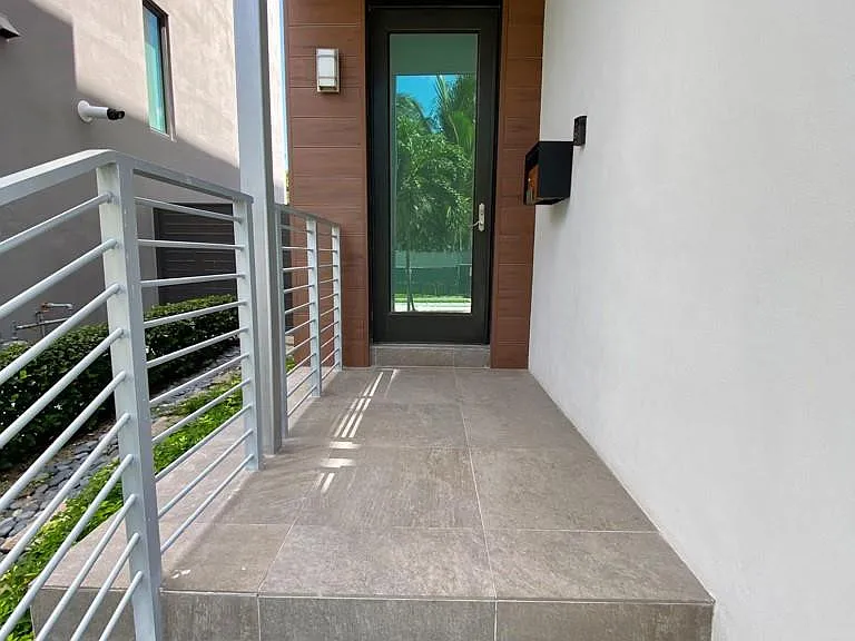 348 Balboa St — Photo 8