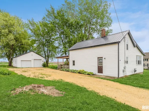 907 Main St, Delmar, IA 52037