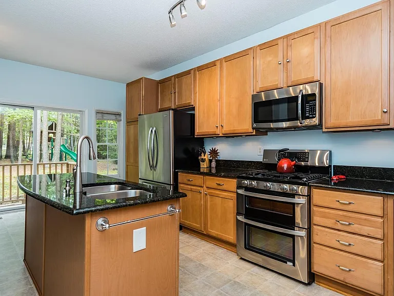 1108 Chancellors Ridge Dr — Photo 5