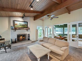 40105 97th St, Genoa City, WI 53128