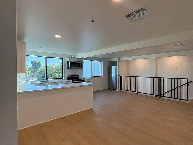 14510 Whittier Blvd #C — Photo 5