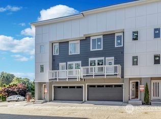 8034 NE 177th Pl #102, Kenmore, WA 98028