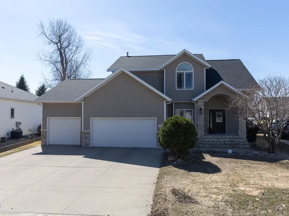 3311 Heartwood Dr SE, Mandan, ND 58554