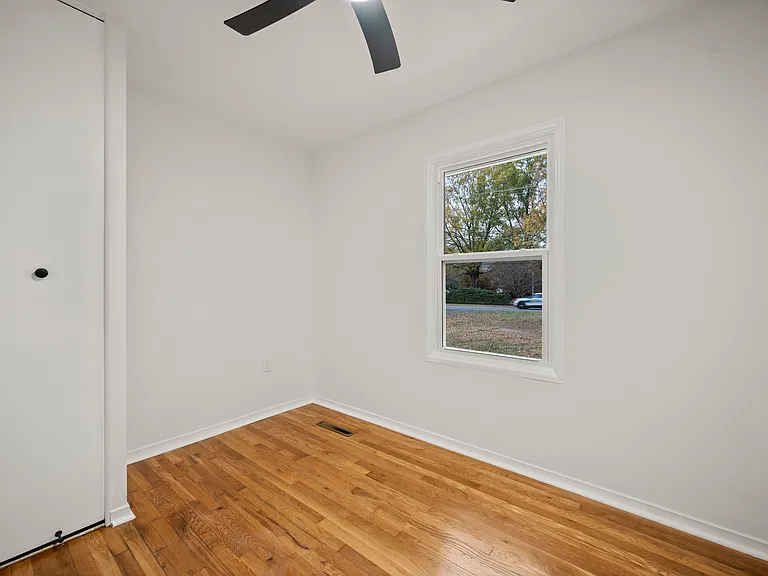 304 Hadaway Dr — Photo 24