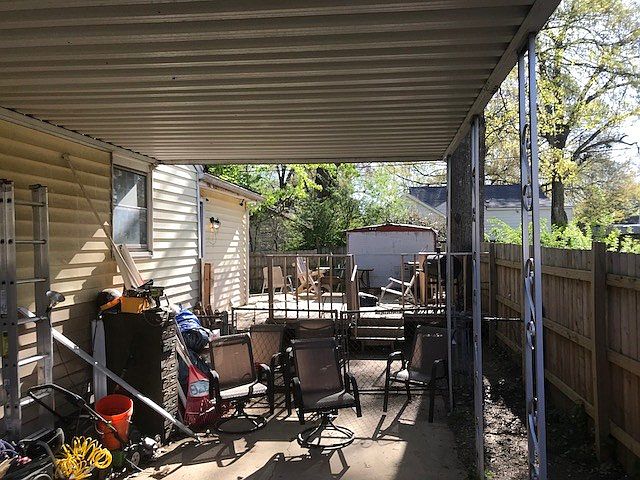 2nd image of 1258 Dyer Pl