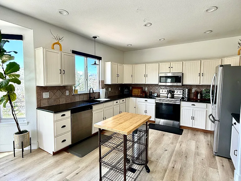 7537 Red Fox Ct — Photo 17