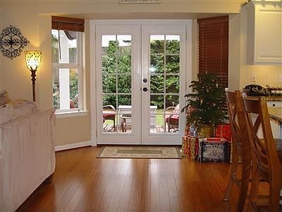 4th image of 4711 N Island Dr E