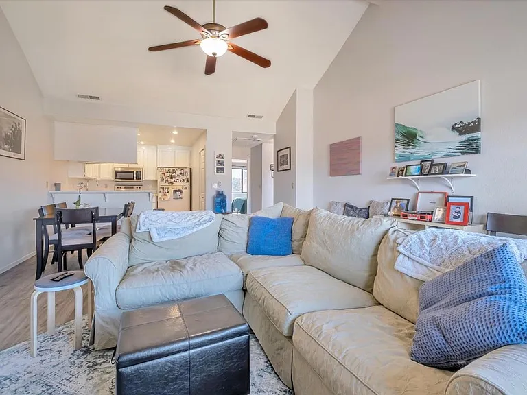 18 Carriage Ln — Photo 14
