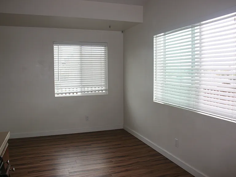 250 N 11th St #B — Photo 18