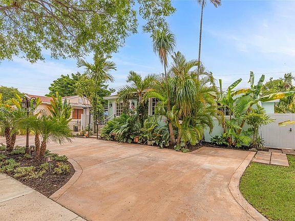 5th image of 6520 SW 16th Ter