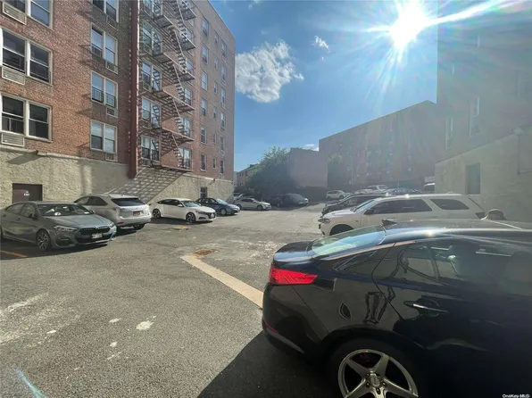 59-30 108 Street #4H, Corona, NY 11368