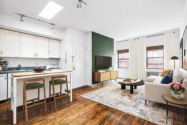 Rented by Compass | media 7