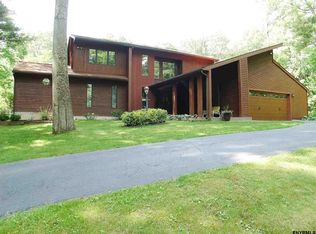 432 Vischer Ferry Rd, Clifton Park, NY 12065