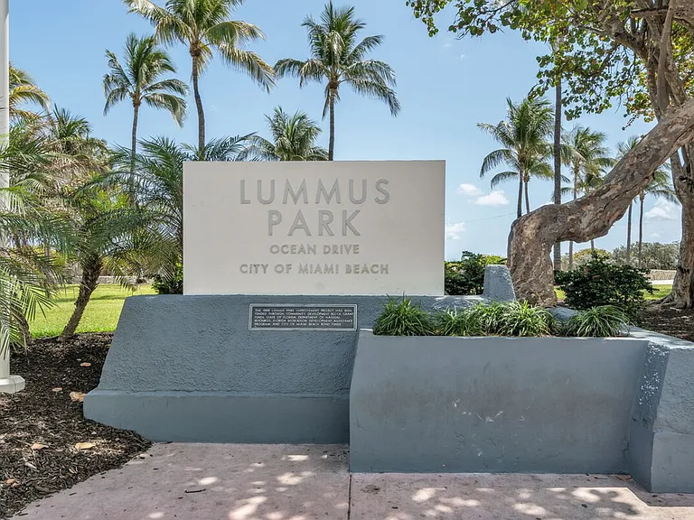 1052 Ocean Dr #ID1571032P — Photo 8