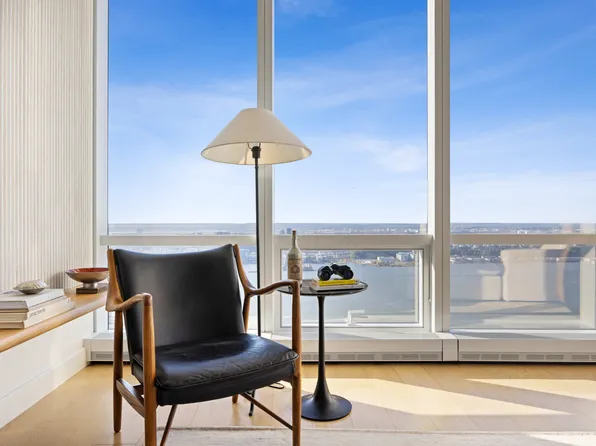 15 Hudson Yards image 4 of 35