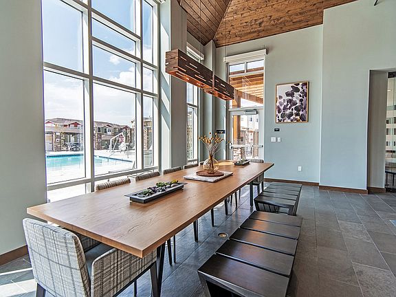 5th image of 5959 N Dunkirk St #3-204