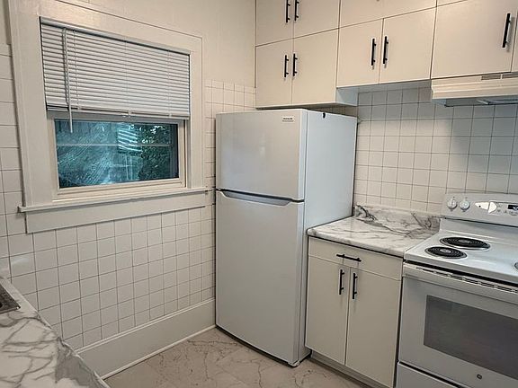 2nd image of 2213 Van Hise Ave