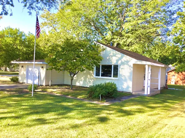 415 S Union St, Dwight, IL 60420