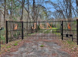 21948 Stillwater Blvd, Montgomery, TX 77316