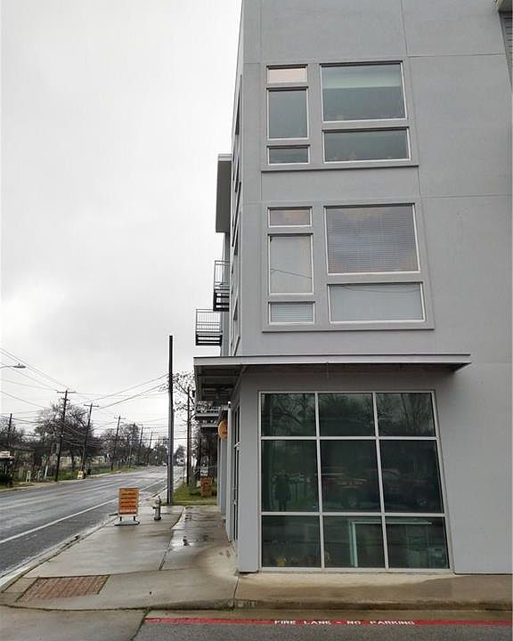 1st image of 2931 E 12th St Unit 205