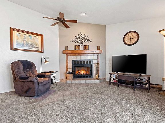 5th image of 2409 Cedar Rdg APT C