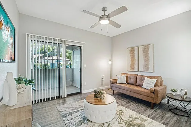 The Cove Apartments — Photo 28