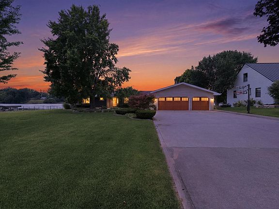 2nd image of 56045 Riverdale Dr