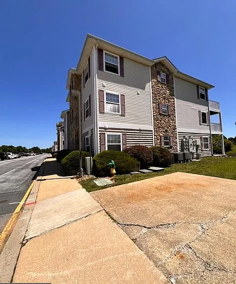1880 Congressional Village Dr #8104 — Photo 2