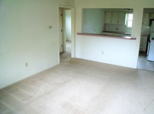 5211 Garner Ln, Shawnee, KS 66203