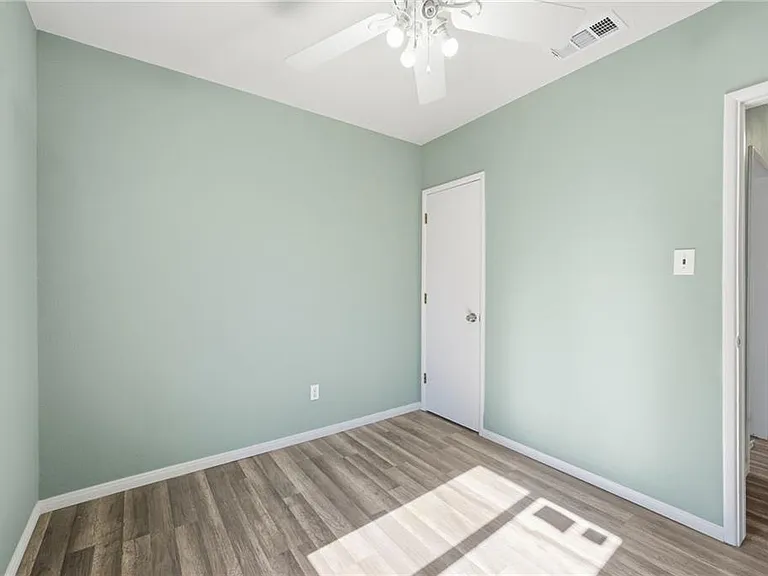 409 W Camellia Way — Photo 16