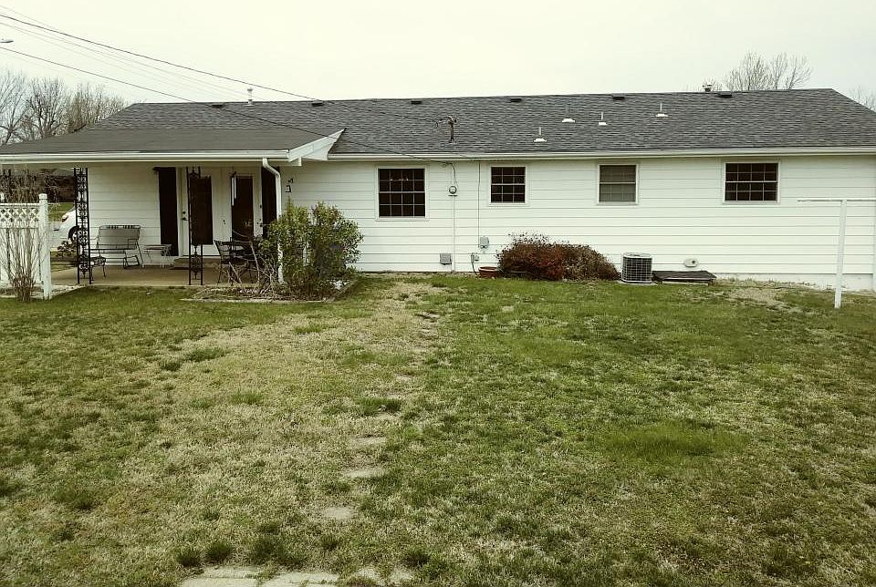 2nd image of 2829 Ohio Ave