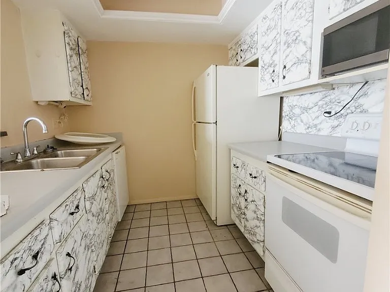 3704 Broadway #313 — Photo 15