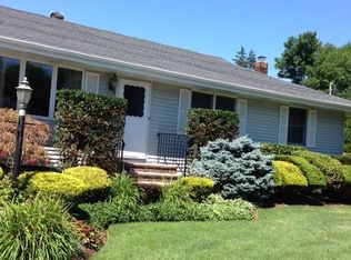 82 Seminary St, Bergenfield, NJ 07621