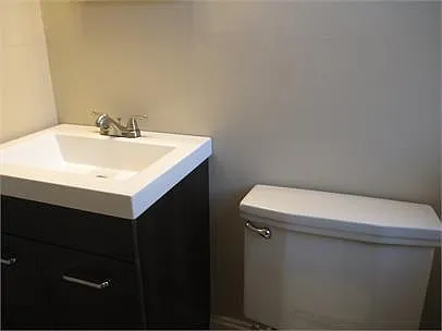 2505 Stieber St — Photo 6