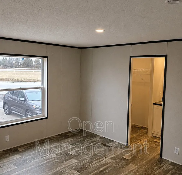 7534 W US Highway 60 #203 — Photo 3