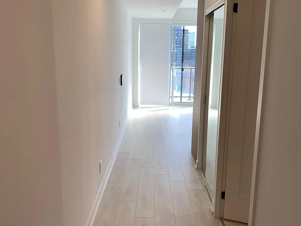 5 Defries St #712