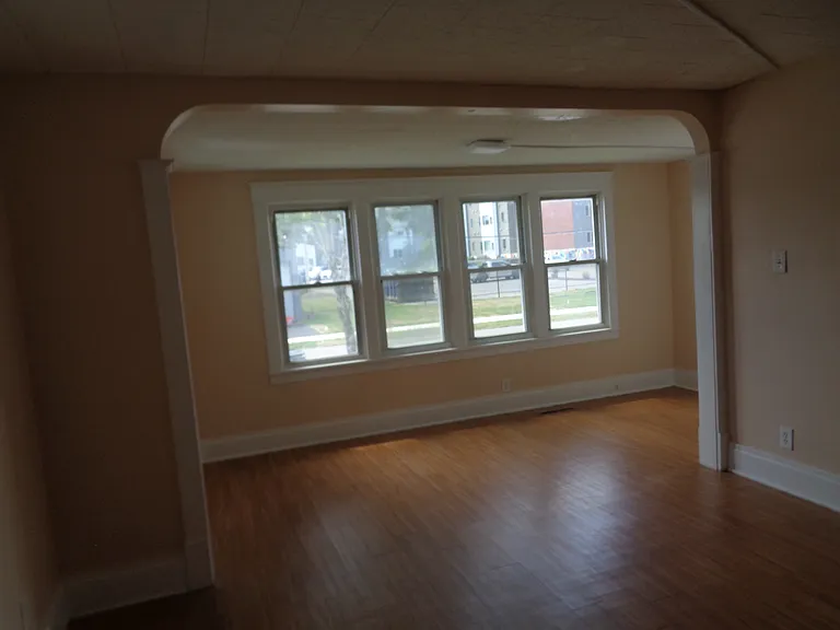 78 Lasalle Ave #1 — Photo 4