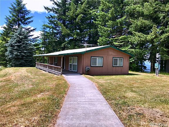 Make this your dream home or build a brand your custom dream home!