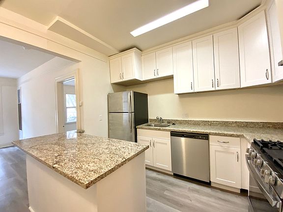 2nd image of 1445 Eddy St #3