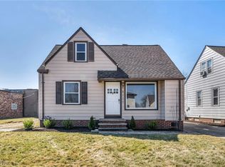 7903 Pinegrove Ave, Parma, OH 44129