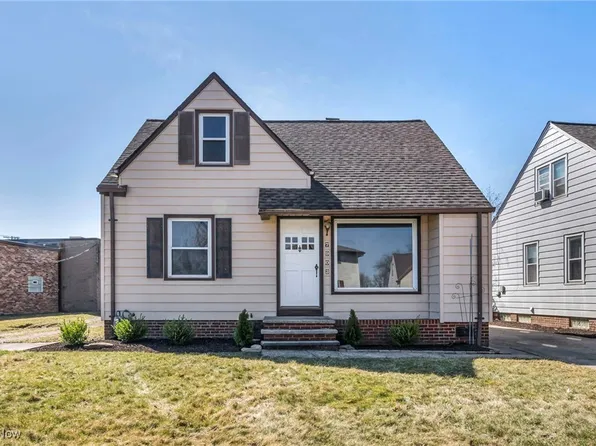 7903 Pinegrove Ave, Parma, OH 44129