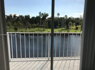 1740 NW North River Dr APT 520, Miami, FL 33125