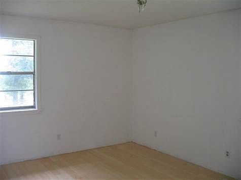 4th image of 1186 S 1st St