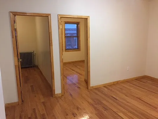 Rented by EXR | media 34