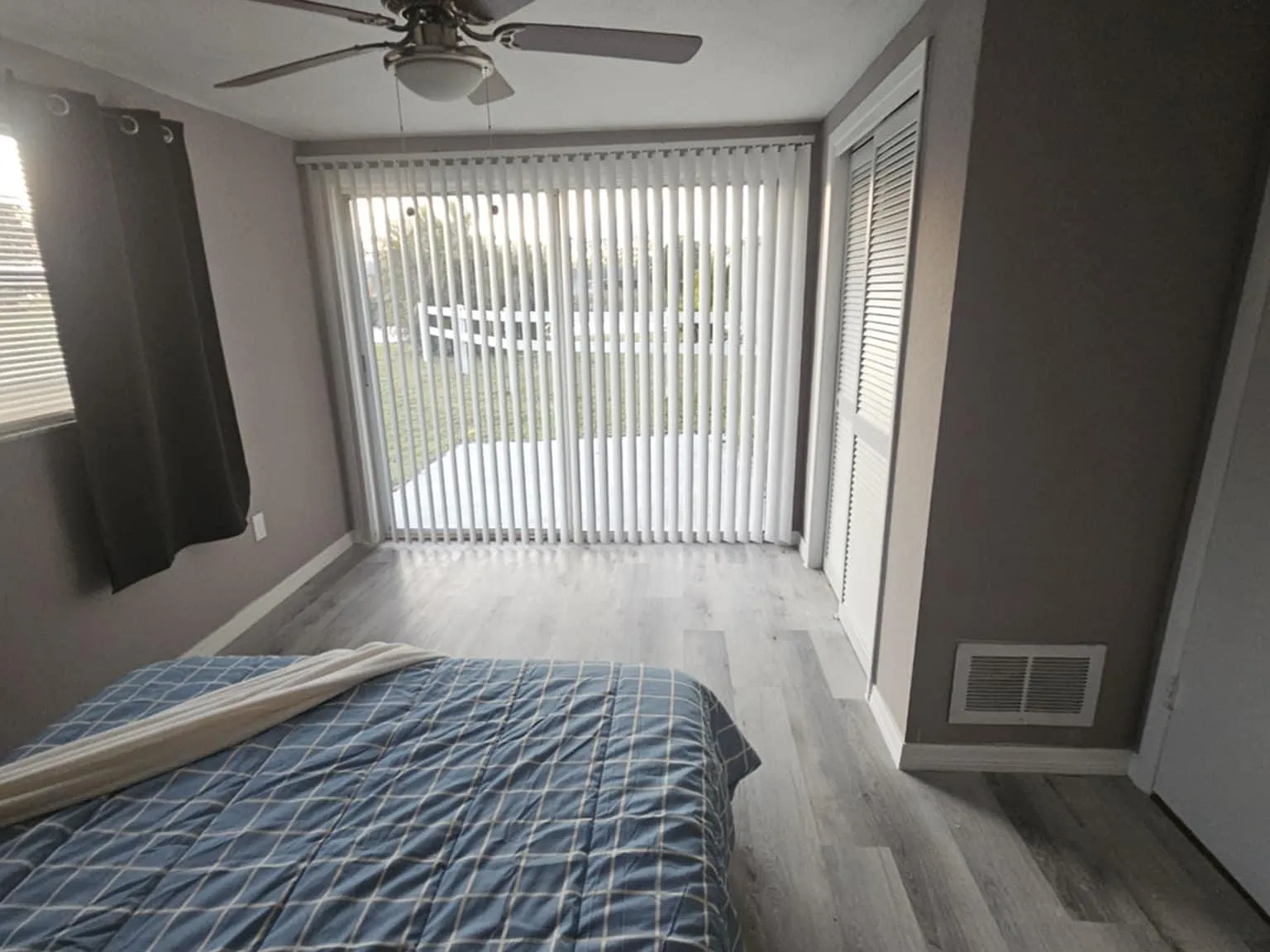 4 bed, 2.0 bath, 1724 sqft, $936 — Photo 2