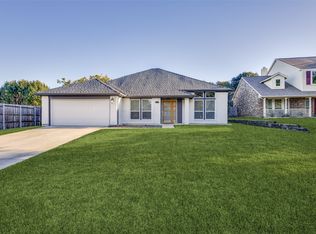 2405 Warwick Ave, Flower Mound, TX 75028